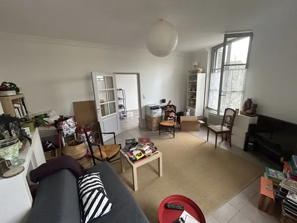 Appartement 110 m2 4 chambres + bureau 