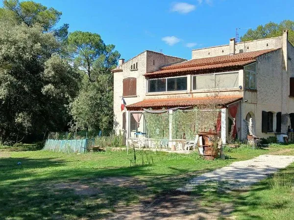 Villa 8 pièces 166 m² 