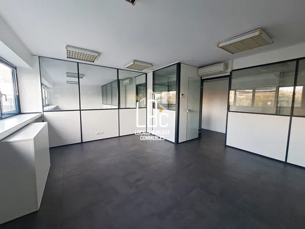 Rezé - À louer bureaux 102 m² 
