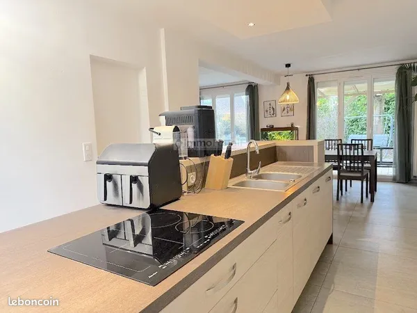 Maison 7 pièces 156 m² 