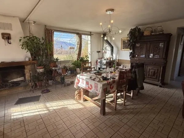Nue Propriété sur Maison à Cereste 04280 avec un Homme de 68 ans