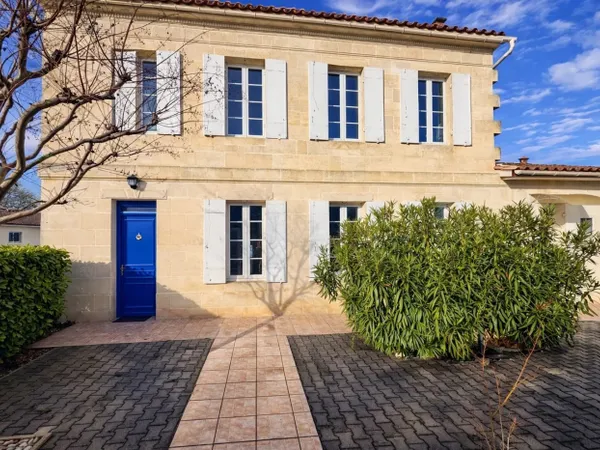 CARIGNAN DE BORDEAUX - Maison 