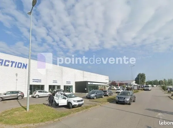 Local commercial 250 m² 