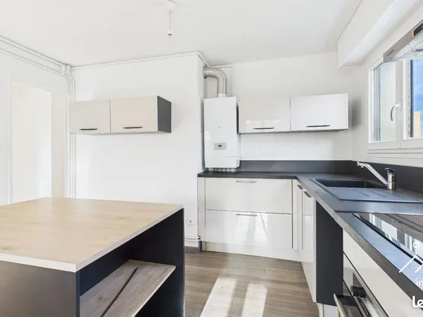 Appartement 4 pièces 79 m² 