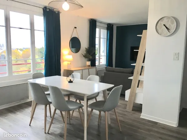 Appartement 70m2 vue Cathédrale St Corentin 