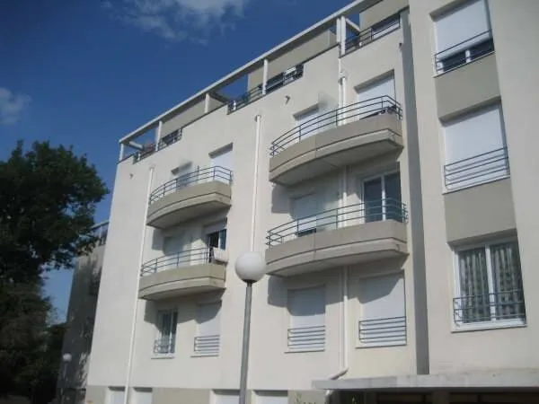 Studio 1 pièce 20 m² 