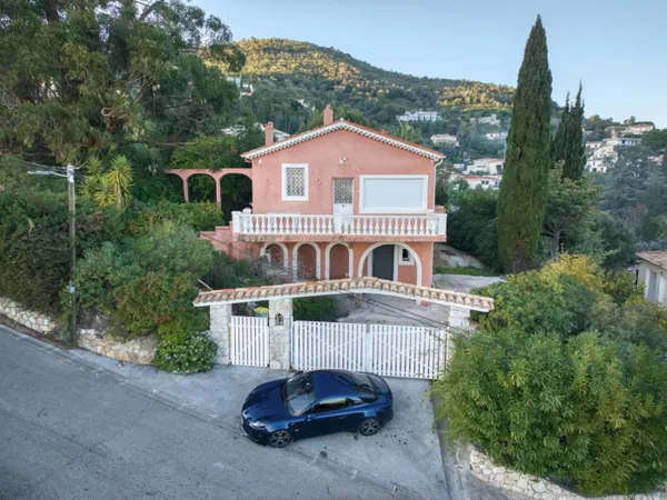Villa provençale a rénover 149 m2 vue mer 