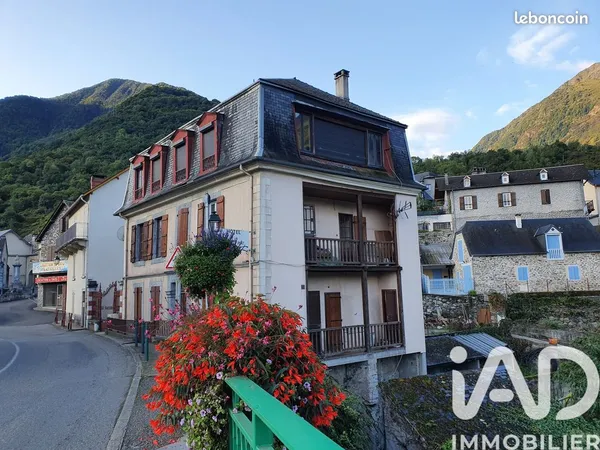 Maison 7 pièces 176 m² 