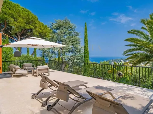 Villa 8 pièces 268 m² 