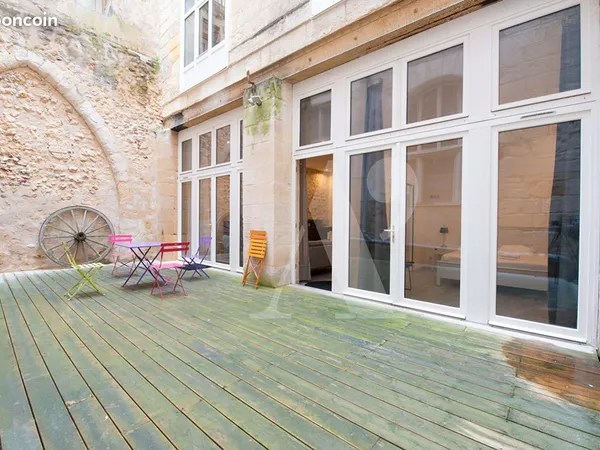 Loft 4 pièces 108 m² 