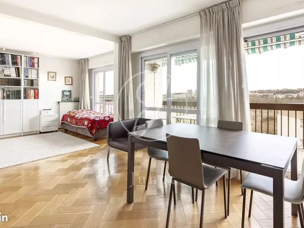 Appartement 4 pièces 80 m² 
