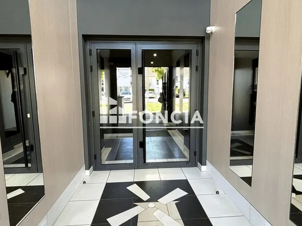 Appartement T3 en RDC avec terrasse privative 