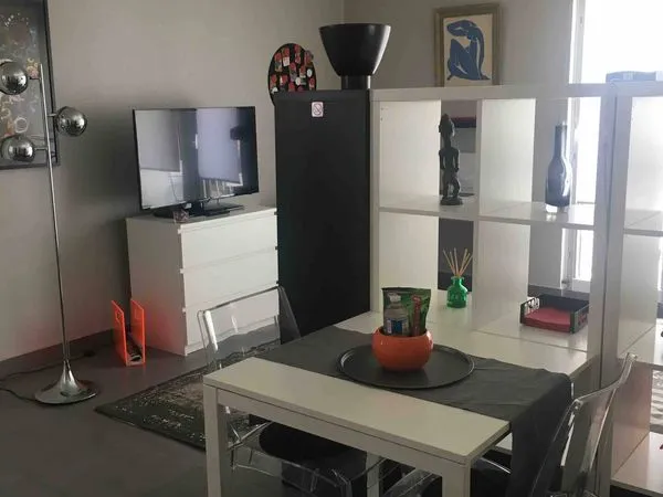Studio cosy meublé avec cave et balcon 