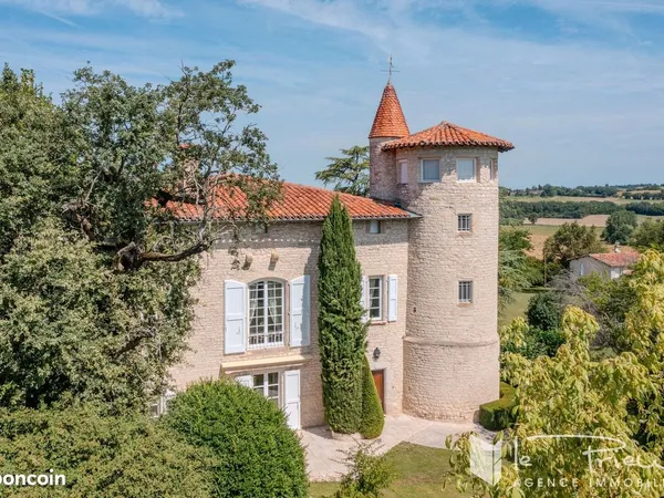 Maison 13 pièces 282 m² 