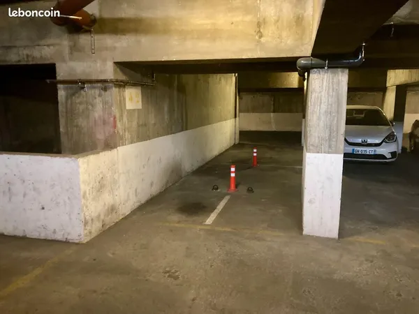 Place de parking pour moto ou scooter sur Jean-Jaurès 