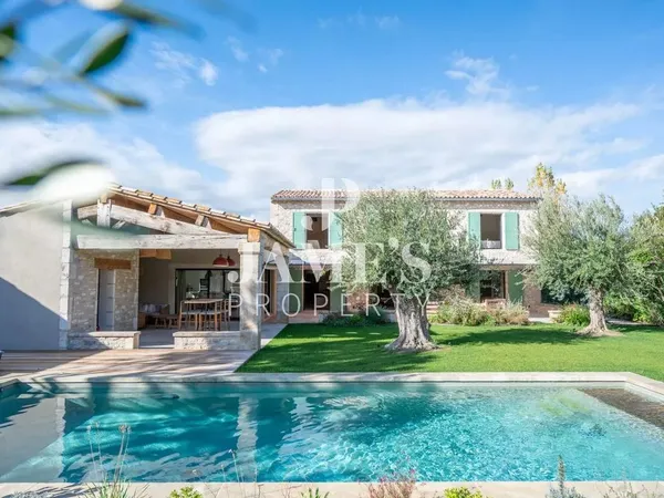 Maison neuve en pierre avec piscine - Saint Rémy de Provence 