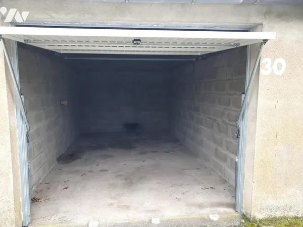 Parking - Garage Location Nantes   23100€