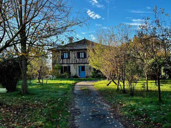 Maison 7 pièces 229 m² 