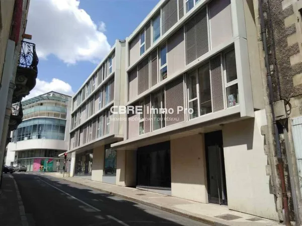 Bureaux 468 m² 