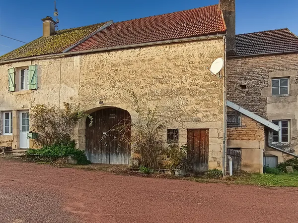 Deux maisons + grange Hameau de Cosne 21510 Quemigny-sur-Seine 