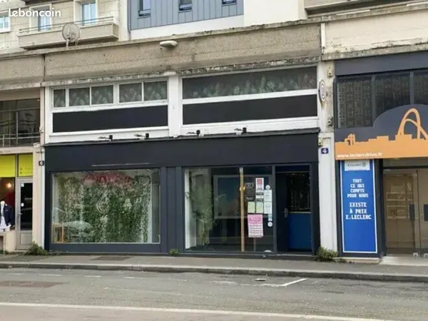 Local commercial 140 m² 