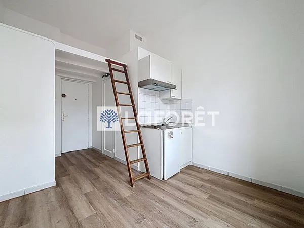 Appartement 1 pièce 13 m² 