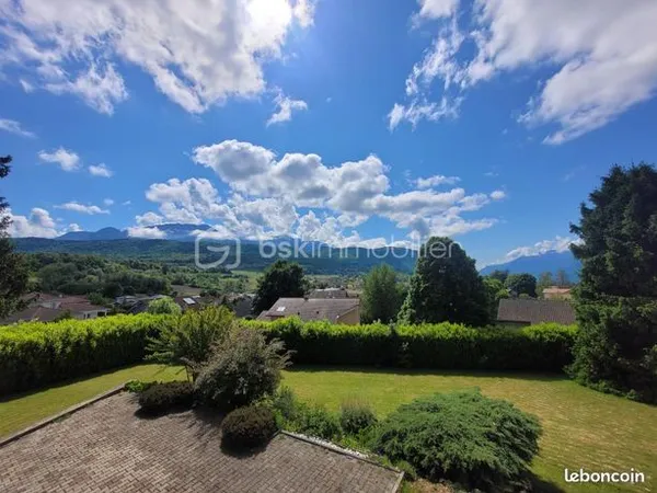 Villa 6 pièces 230 m² 