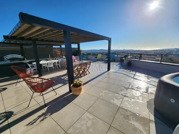 FREJUS - T4 114m2 TOIT TERRASSE 110m2 + GARAGE DOUBLE 