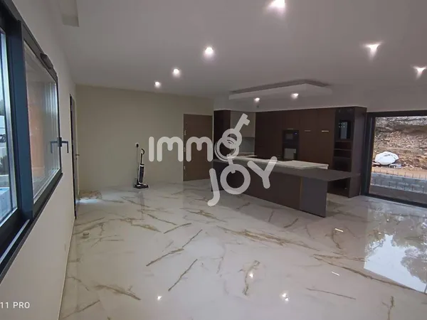 Maison 4 pièces 128 m² 