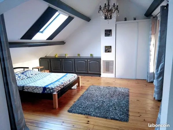 30m² avec salle de bain, wc et balcon privés, dans maison avec jardin, avec ménage et internet 
