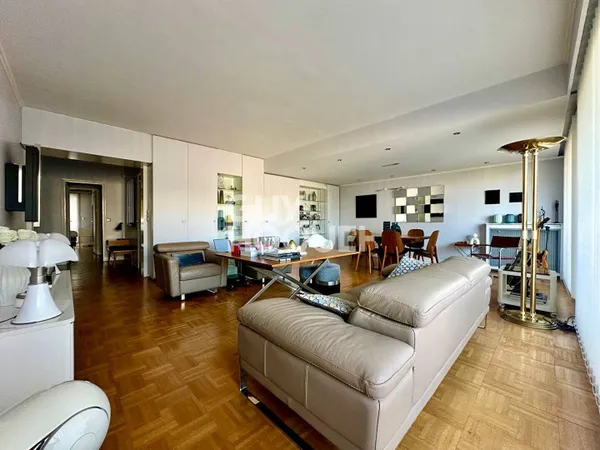 Appartement 5 pièces 121 m² 