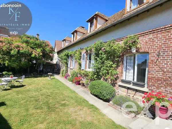 Longère 7 pièces 160 m² 