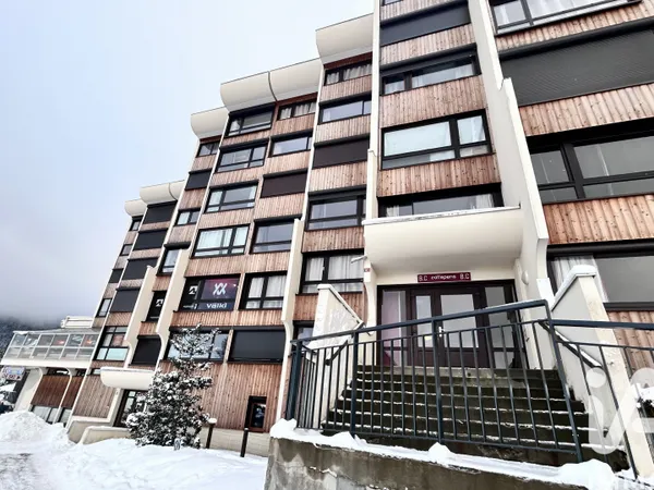 Studio 1 pièce 24 m² 