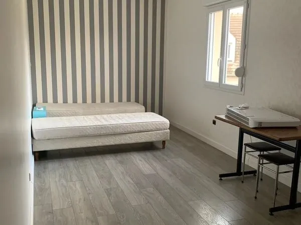 Studio 1 pièce 18 m² 