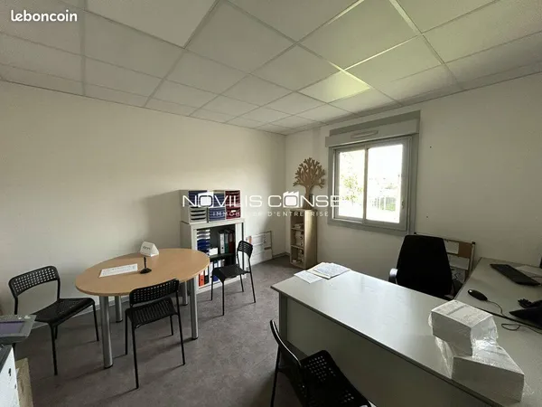 Bureaux 118 m² 