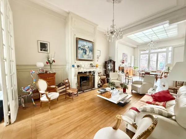 Maison 8 pièces 289 m² 