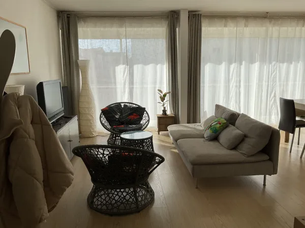 Loue chambre meublée 