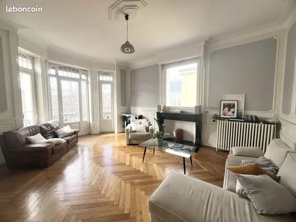Appartement 1 pièce 187 m² 
