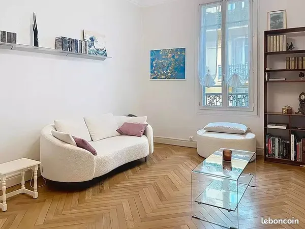 Appartement 2 pièces 22 m²(92130) 