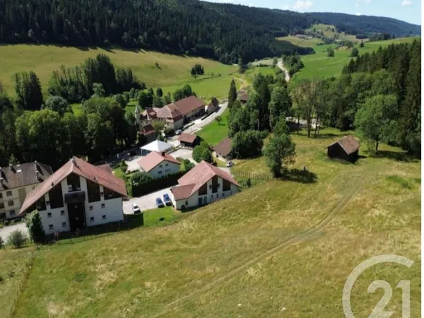 Terrain 694 m² 