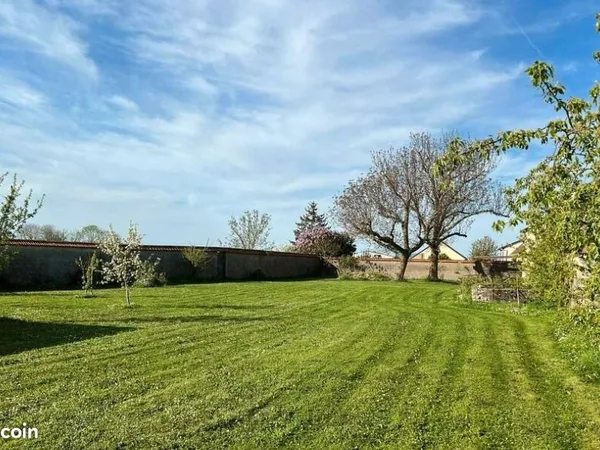 Terrain 868 m² Rivarennes 