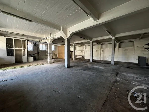 Local 280 m² 