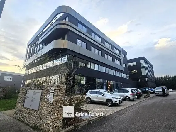 A louer - PLUG & PLAY - Bureaux aménagés - Limonest 