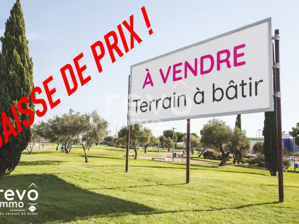 Terrain constructible 1016 m² 