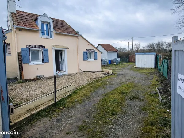 Maison habitable à Mosnay (36) - Cadre calme 