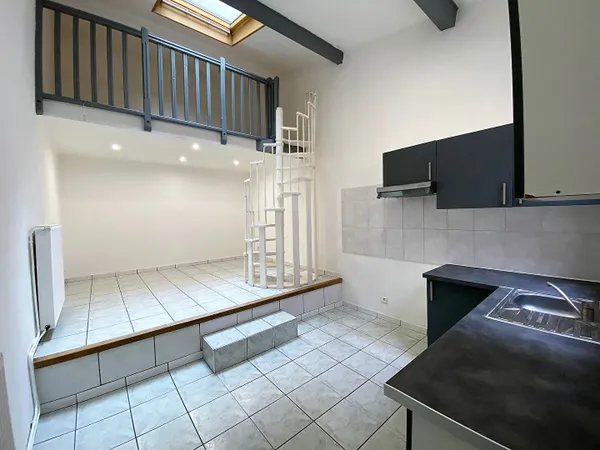 Maison de ville 80 m² à Carcassonne Bastide Saint Louis avec terrasse et location en cours 
