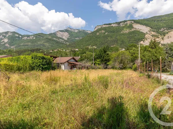 Terrain 934 m² 