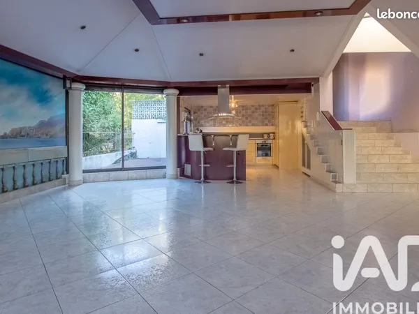 Appartement 3 pièces 113 m² 