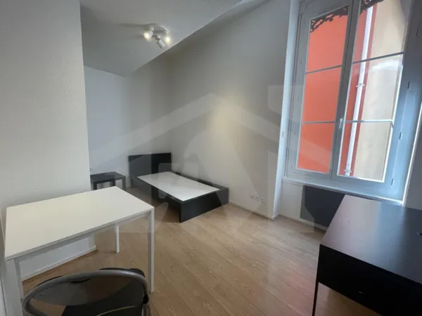 Appartement 1 pièce 18 m² 