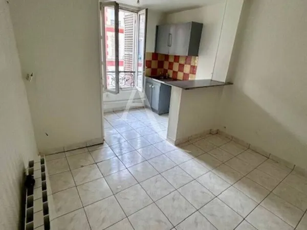 Appartement 1 pièce 14 m² 